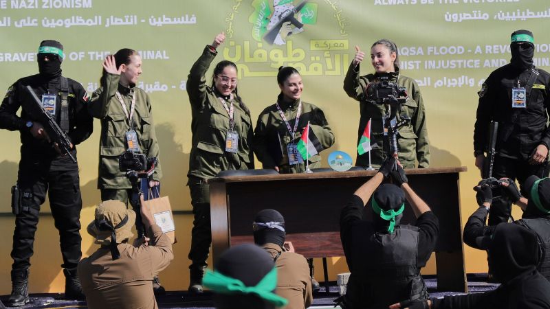 Four hostages freed but Israel blocks people in Gaza returning north