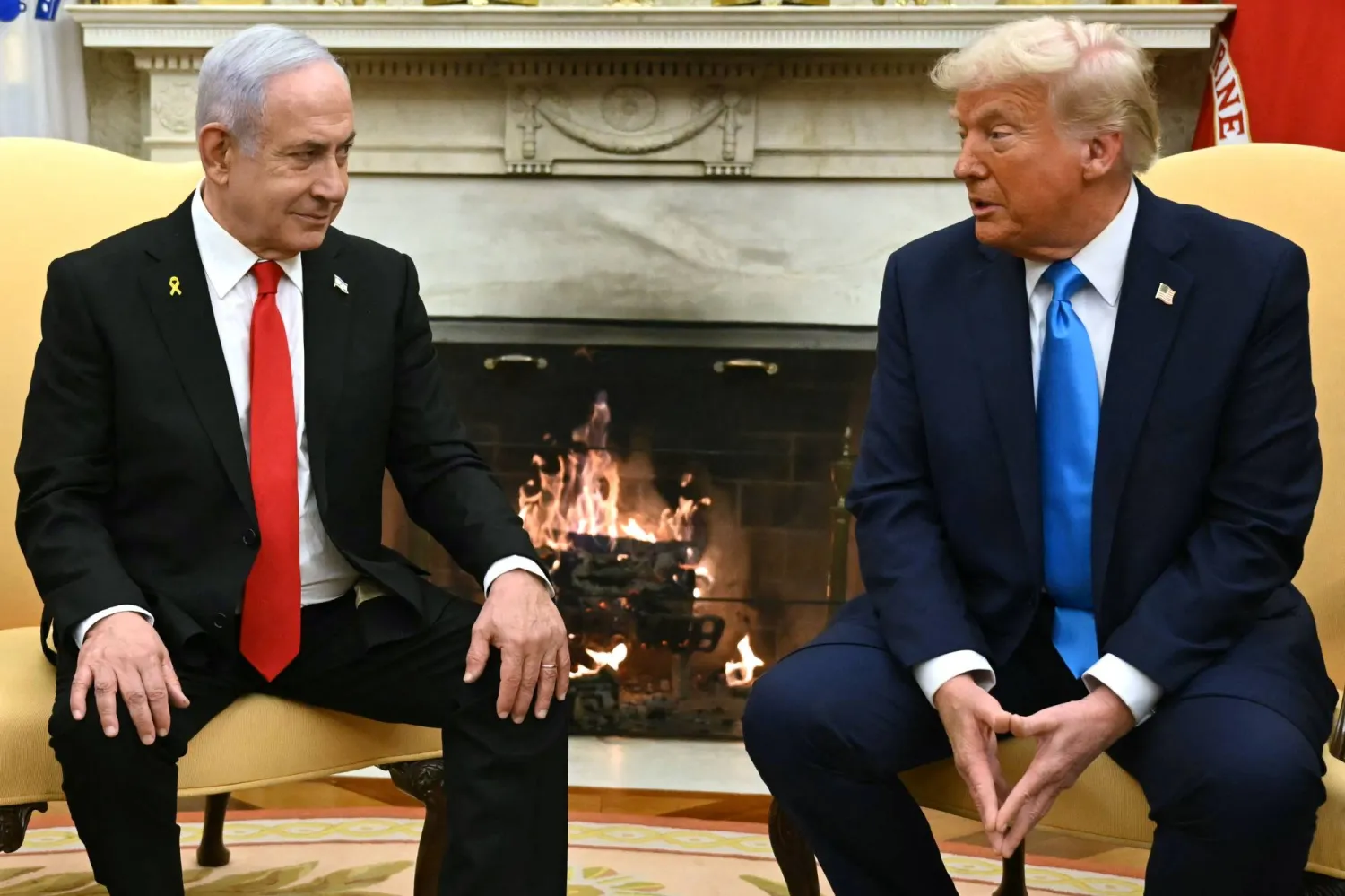 الرئيس الأميركي دونالد ترمب يستقبل رئيس الوزراء الإسرائيلي بنيامين نتنياهو في البيت الأبيض (أ ف ب)