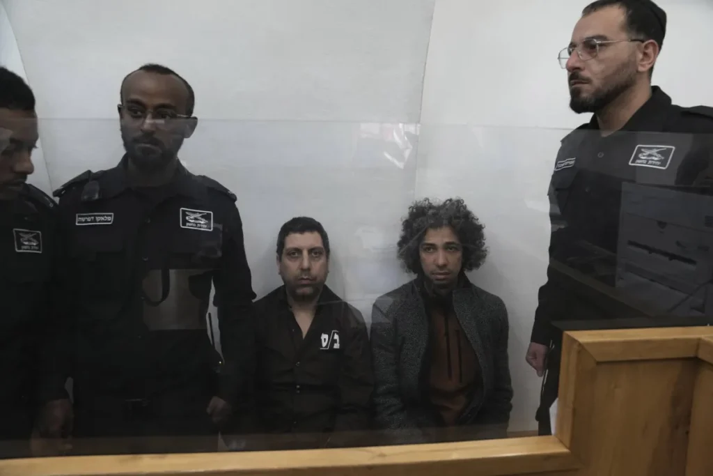 تقرير: الشرطة الإسرائيلية تداهم مكتبة فلسطينية بزعم «التحريض على العنف»